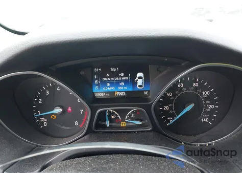 2015 Ford Focus Se z USA, uszkodzony, nr VIN 1FADP3K20FL288788